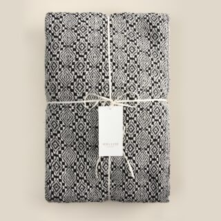 ЭТНИКА, плед с помпонами, 220х240 см, черный/белый